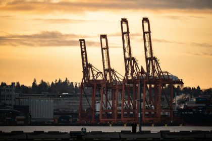 How Tech Professionals Can Navigate the White-Collar Recession | Built In | Huge companies are announcing multiple, eye-watering layoffs. Others simply aren't hiring at all. Even in the Bay Area, once the capital of knowledge ...