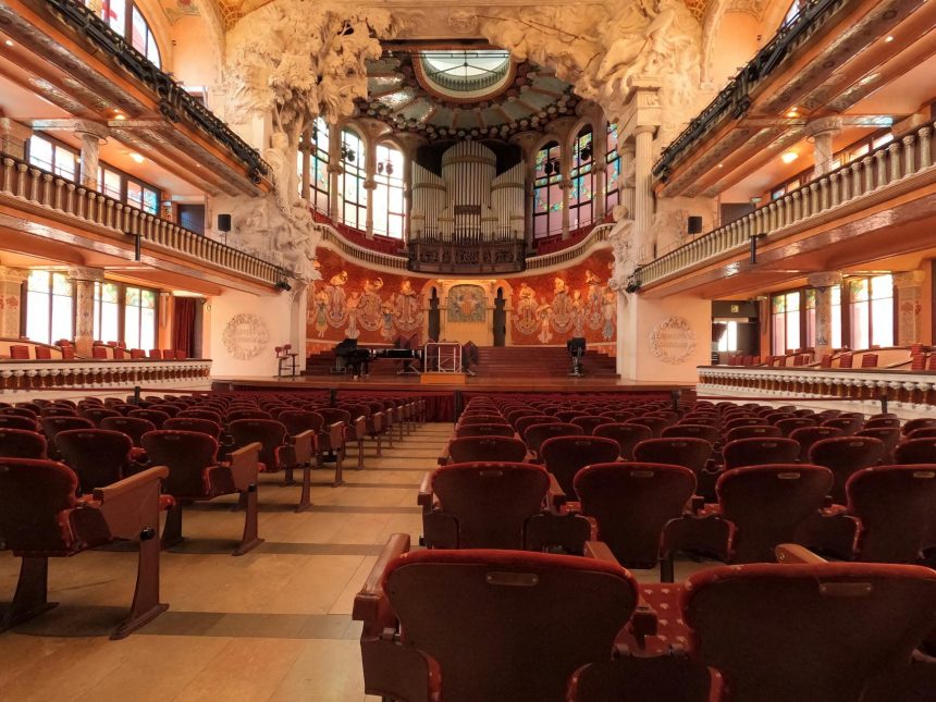 Kazakhstan Opera House: World-Class Acoustics & Design