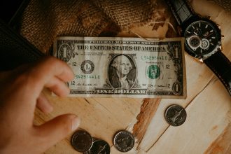 Government Shutdown: 7 Critical Ways It Hurts You & The Economy?