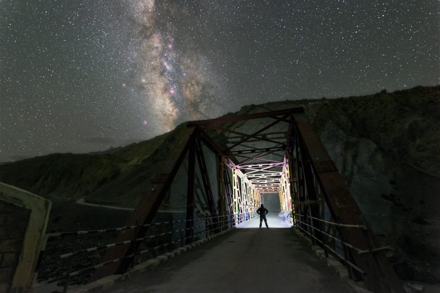 A mysterious glow is coming from the middle of our galaxy – and scientists say it could help explain the universe | The diffuse glow of gamma rays towards the heart of the Milky Way has been unexplained for decades. But researchers believe that it could be the result of colliding pieces of dark matter, or the spinning of ...