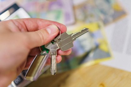 ... industry. The bill prohibits the inclusion of “rent minimums” in real estate secured (i.e., mortgage) loans and states that no borrower of such a ...