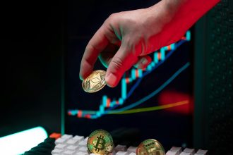 Crypto Mining Profits: Why Miners Outshone Bitcoin Holders in the Comeback