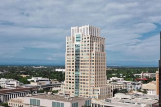 Wells Fargo hires syndicate banker for SSA expansion - Global Capital | Wells Fargo has hired an experienced syndicate banker to help grow its business with SSA issuers outside of the US. ... BondAuction platform partners ...