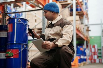... chain management scenarios, greatly improving stores' operational efficiency. For instance, its “Qiancheng AI Super Store Manager” APP can ...