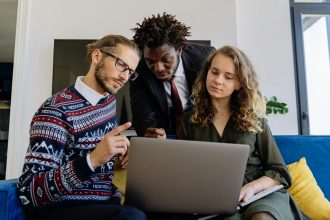 Financial Advisor: 7 Keys to Choosing Your Wealth Partner