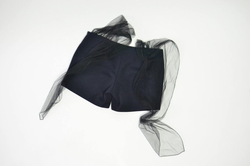 New software designs eco-friendly clothing that can reassemble into new items | MIT News | MIT CSAIL's “Refashion” software system breaks down fashion design into modules, allowing users to draw and visualize each element of a clothing ...