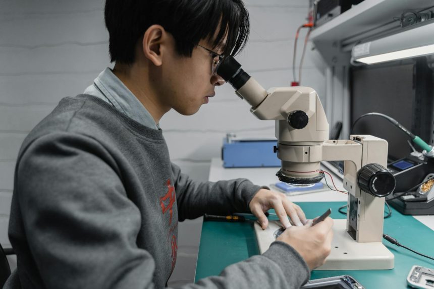 NSF CAREER Award supports Dina Verdín's research to reflect engineering students' educational journeys · Rethinking student development theories to ...