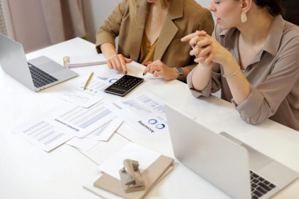 Tech sector is increasingly important driver of Greater London and South East office market | Savills says third-quarter figures point to tech firms repositioning workspaces.