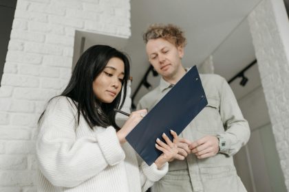 Privacy-Preserving closed-loop neurostimulation protocol for Human-Computer Interaction