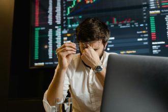 Bitcoin Price Analysis: 3 Key Signals & What They Mean for BTC Now