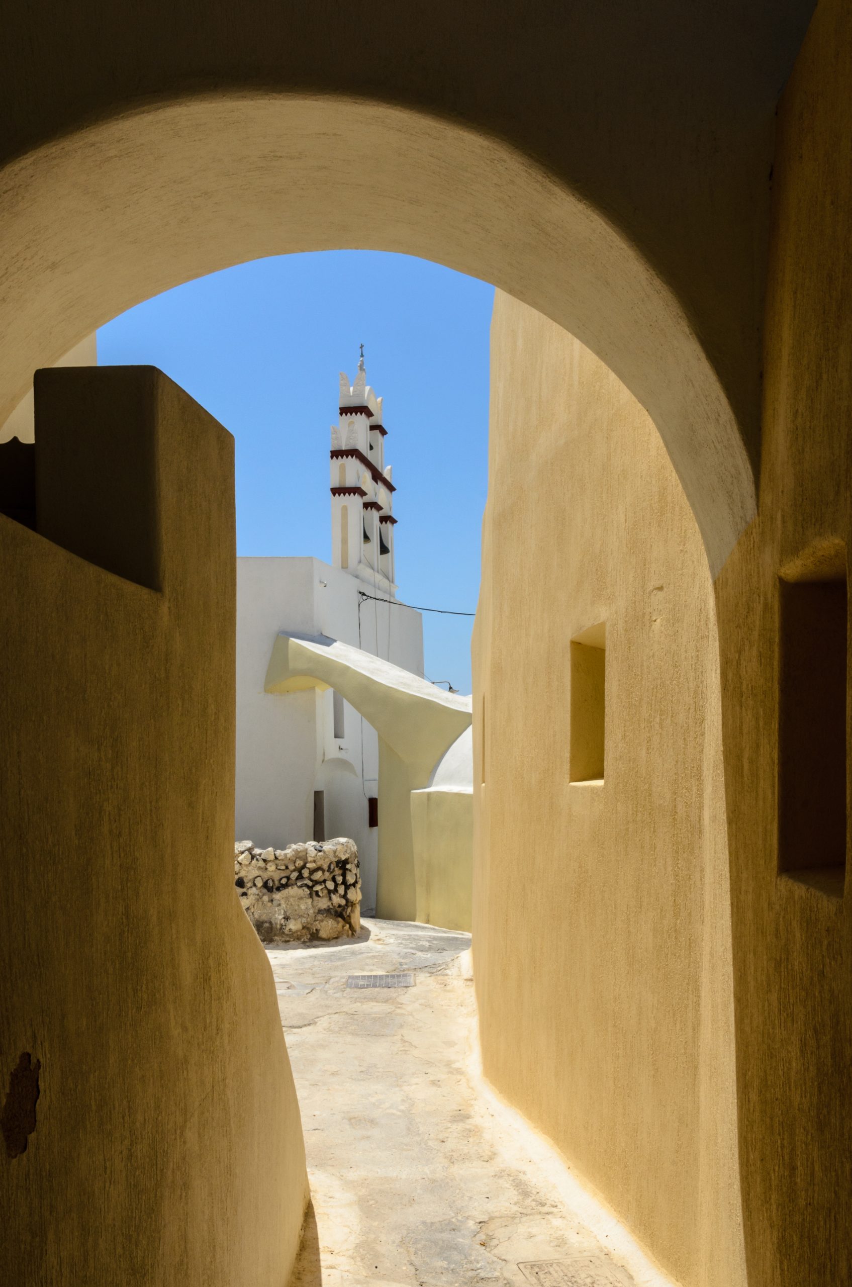 07-17-2012_-_Emborio_-_Emporio_-_Santorini_-_Greece_-_11-1