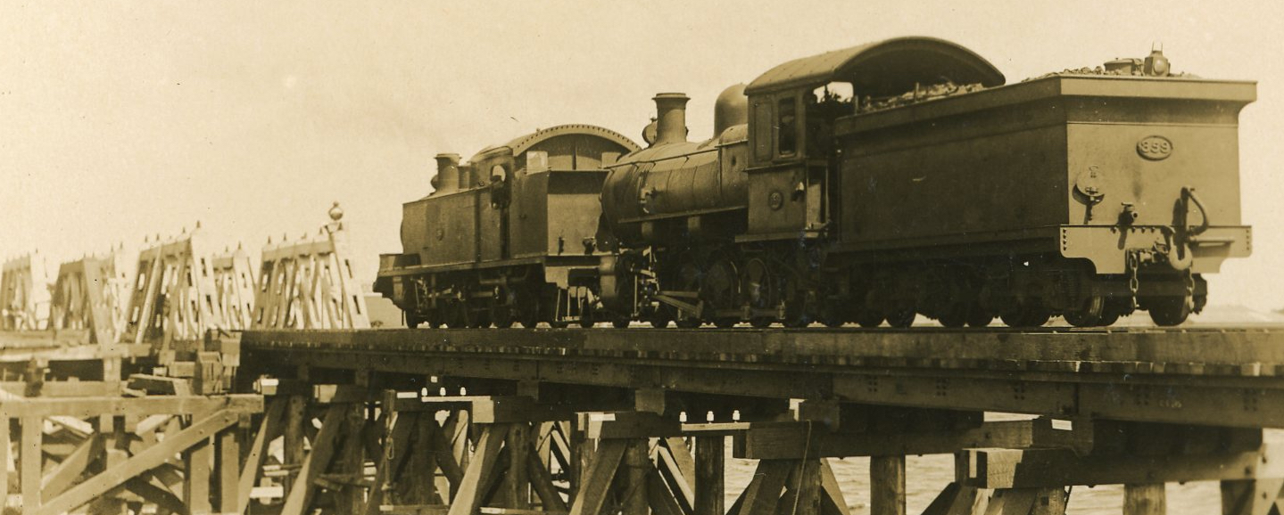 1926_testing_on_rebuilt_Fremantle_railway_bridge