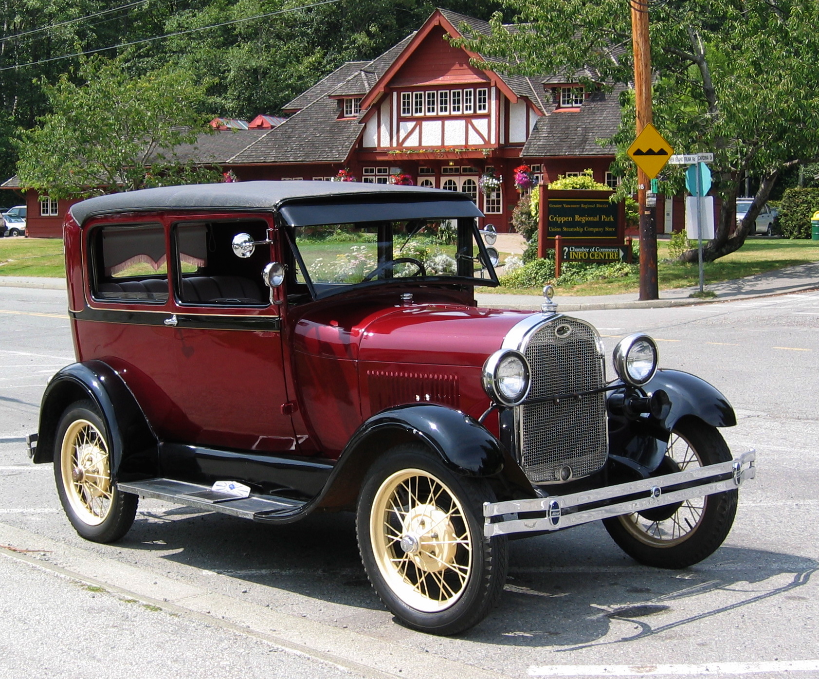 1928_Model_A_Ford-6