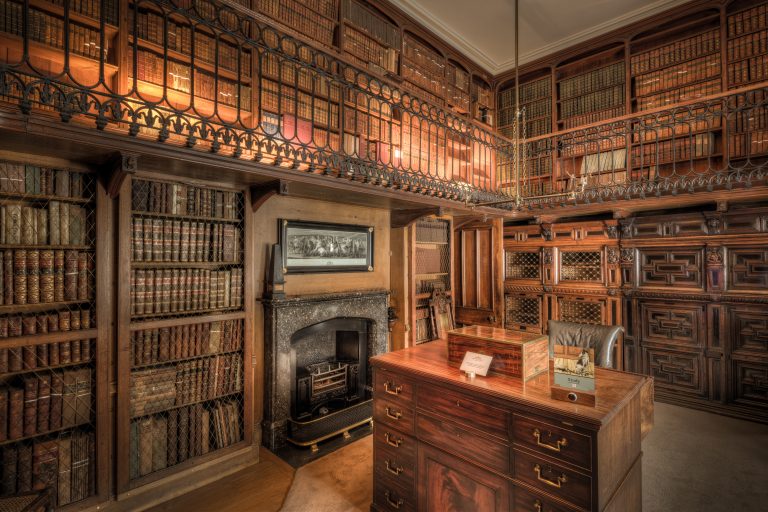 Abbotsford_House_Study_Room