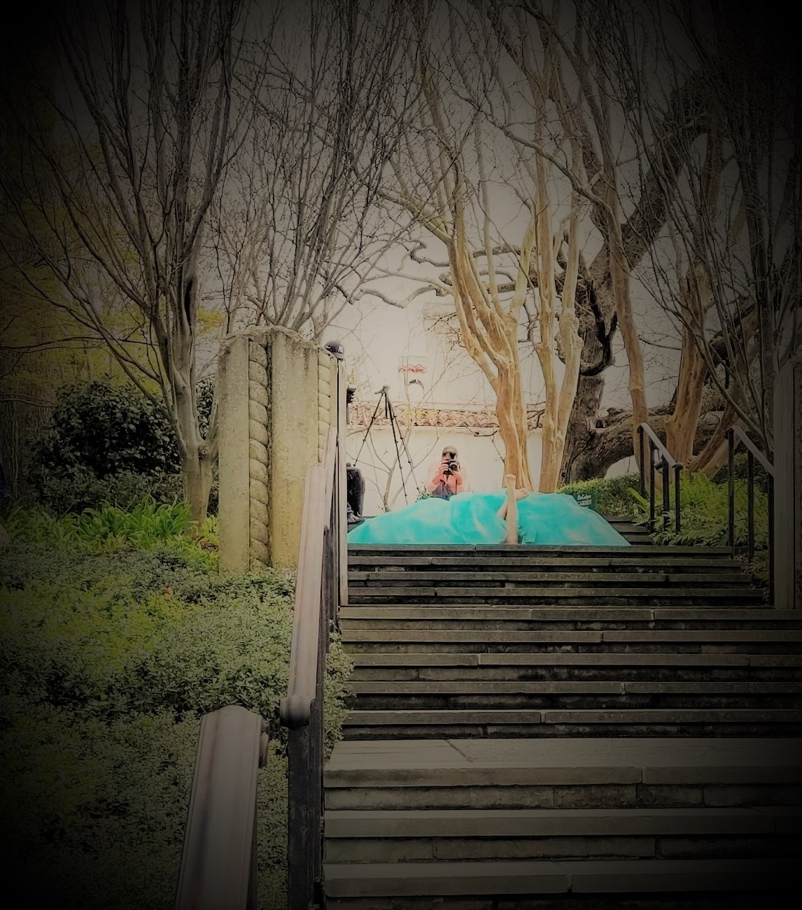 Barefoot_girl_in_gown_on_garden_staircase-2