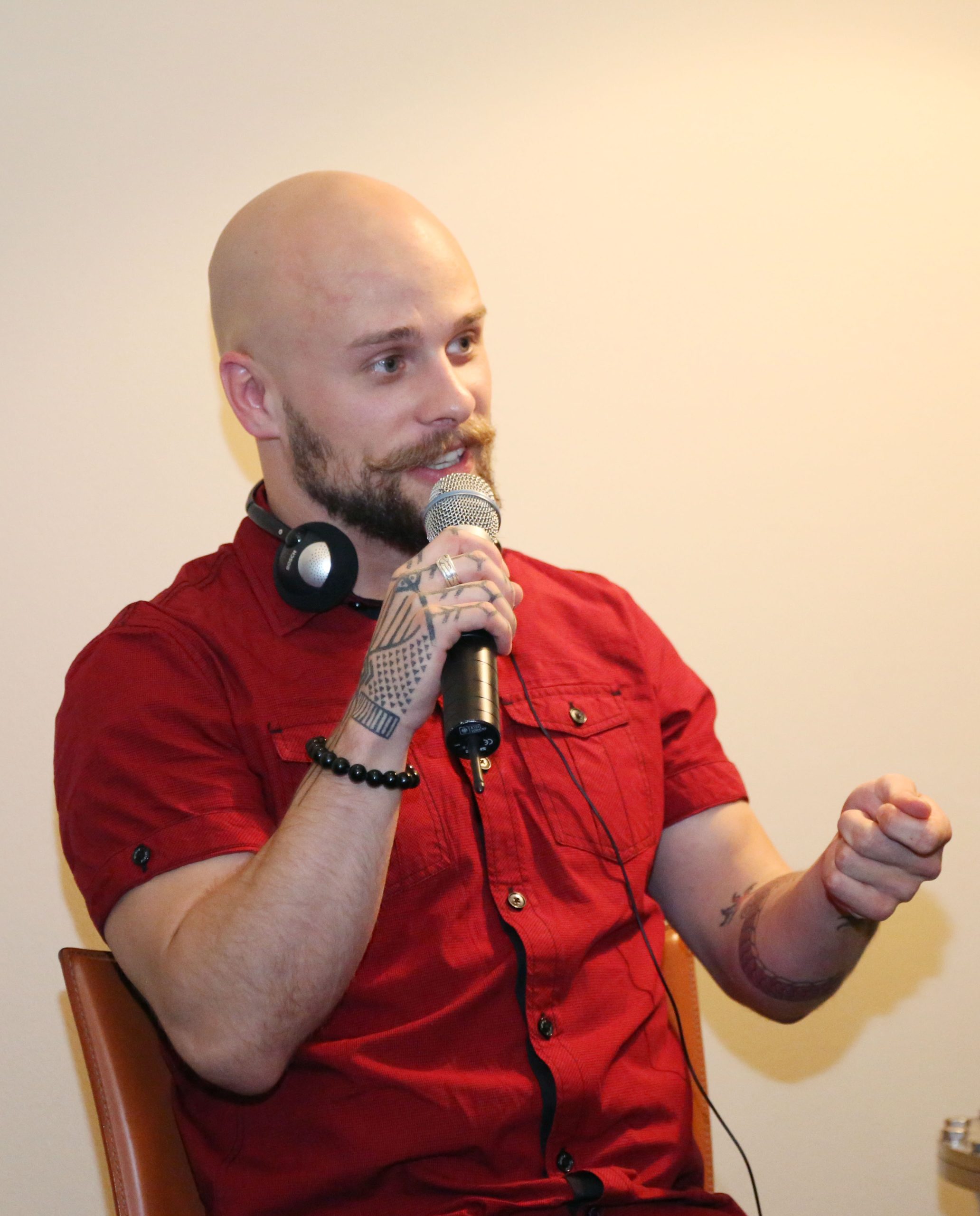 Whistleblower protections are necessary for developers who identify ethical breaches in AI systems. CyberWar Militarisierung der Netze – Todesstoß für die Netzf