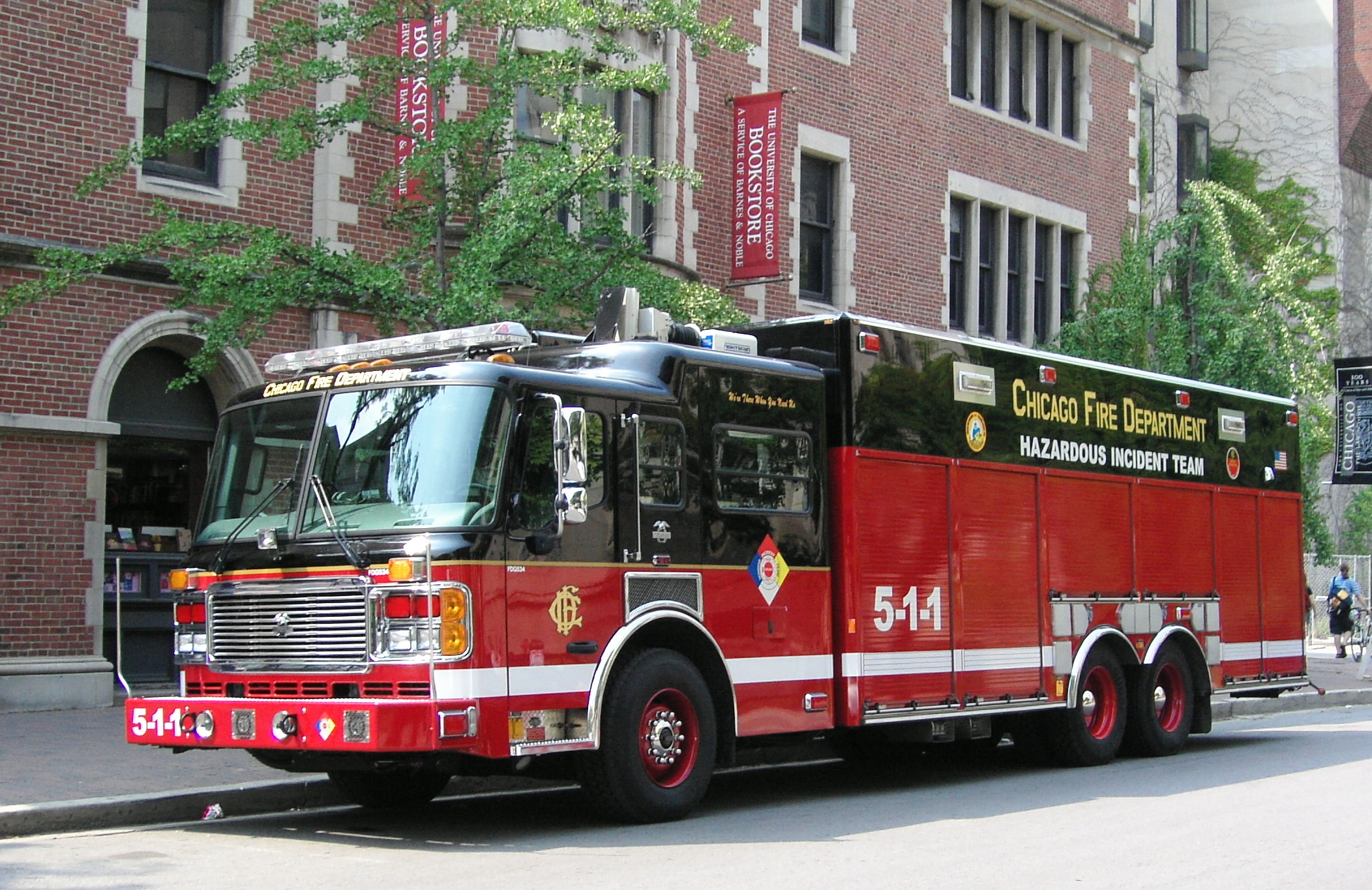 Chicago_Fire_Department_Hazardous_Incident_Team