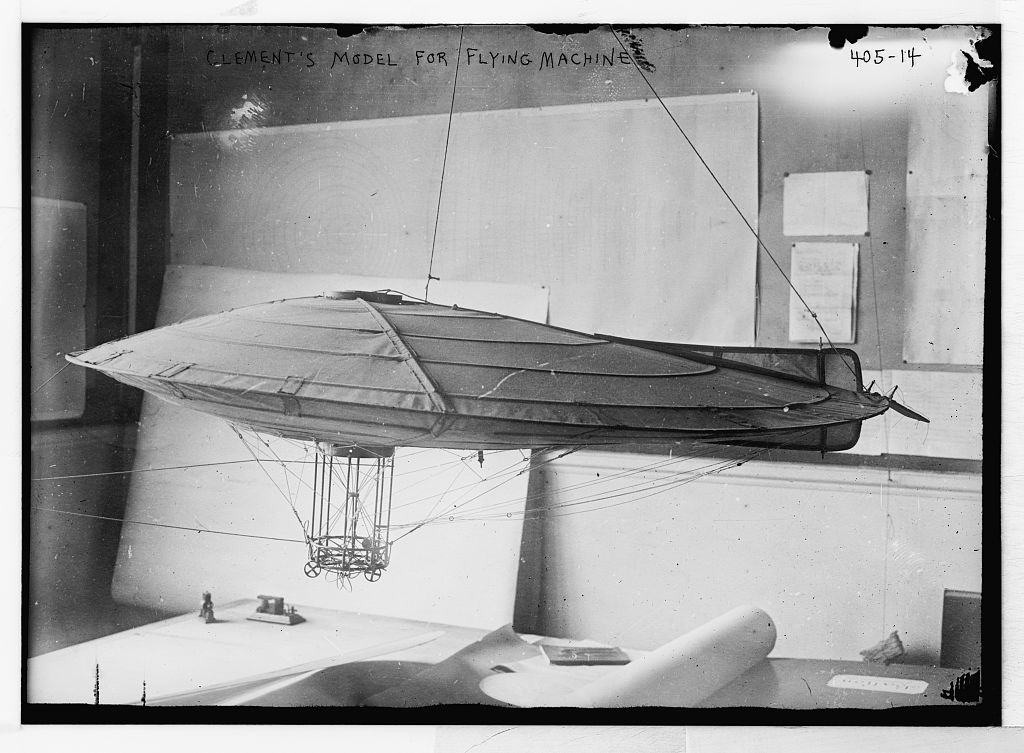 Clement27s_model_for_flying_machine_LCCN2014681909-1