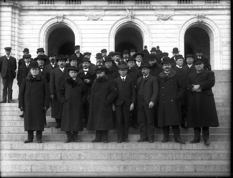 County_Auditors_of_Minnesota_Convention_-_DPLA_-_7e292211dc70abcc67c063446b401d15-1