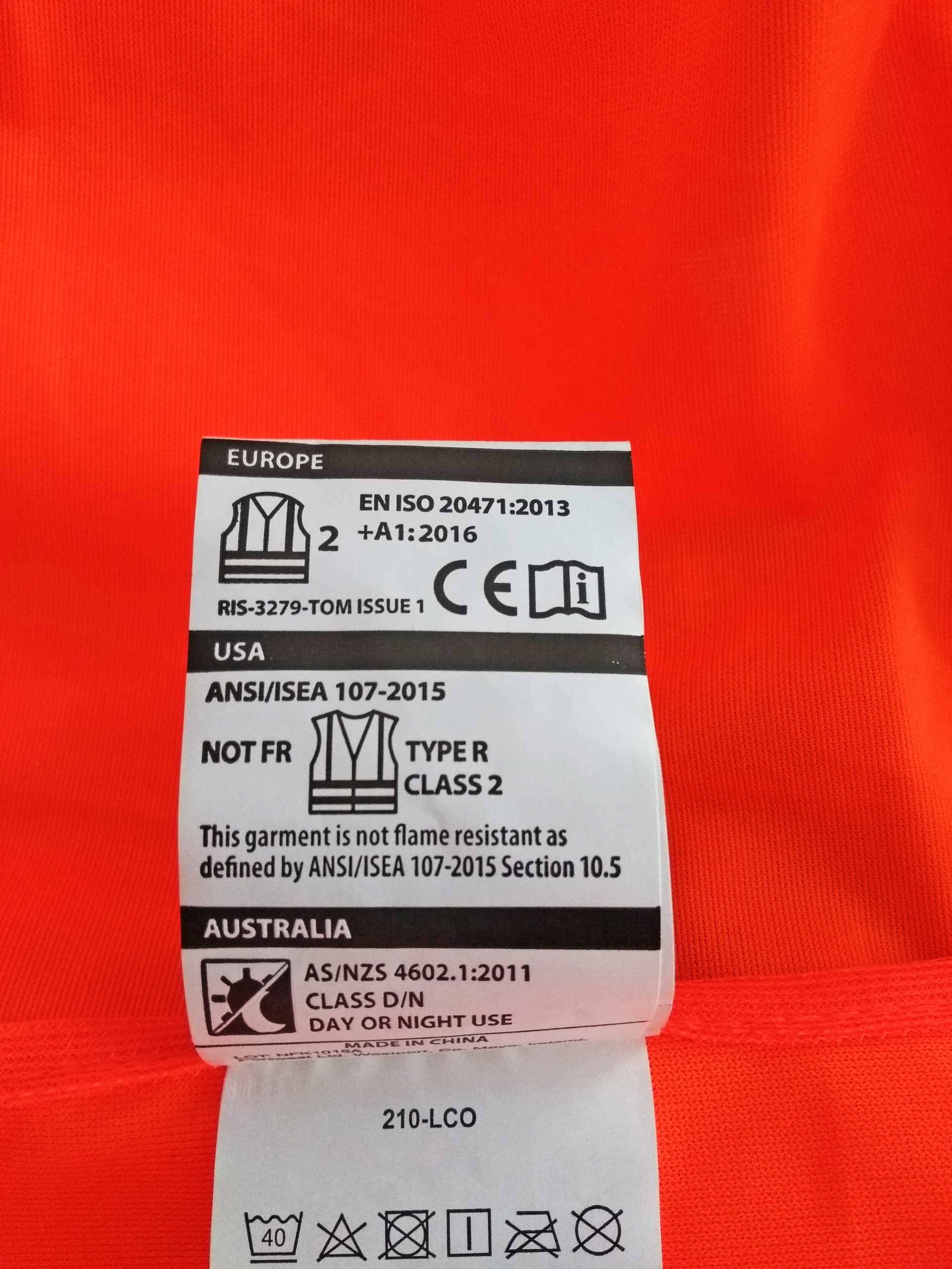 High-visibility_vest_clothing_standards_markings