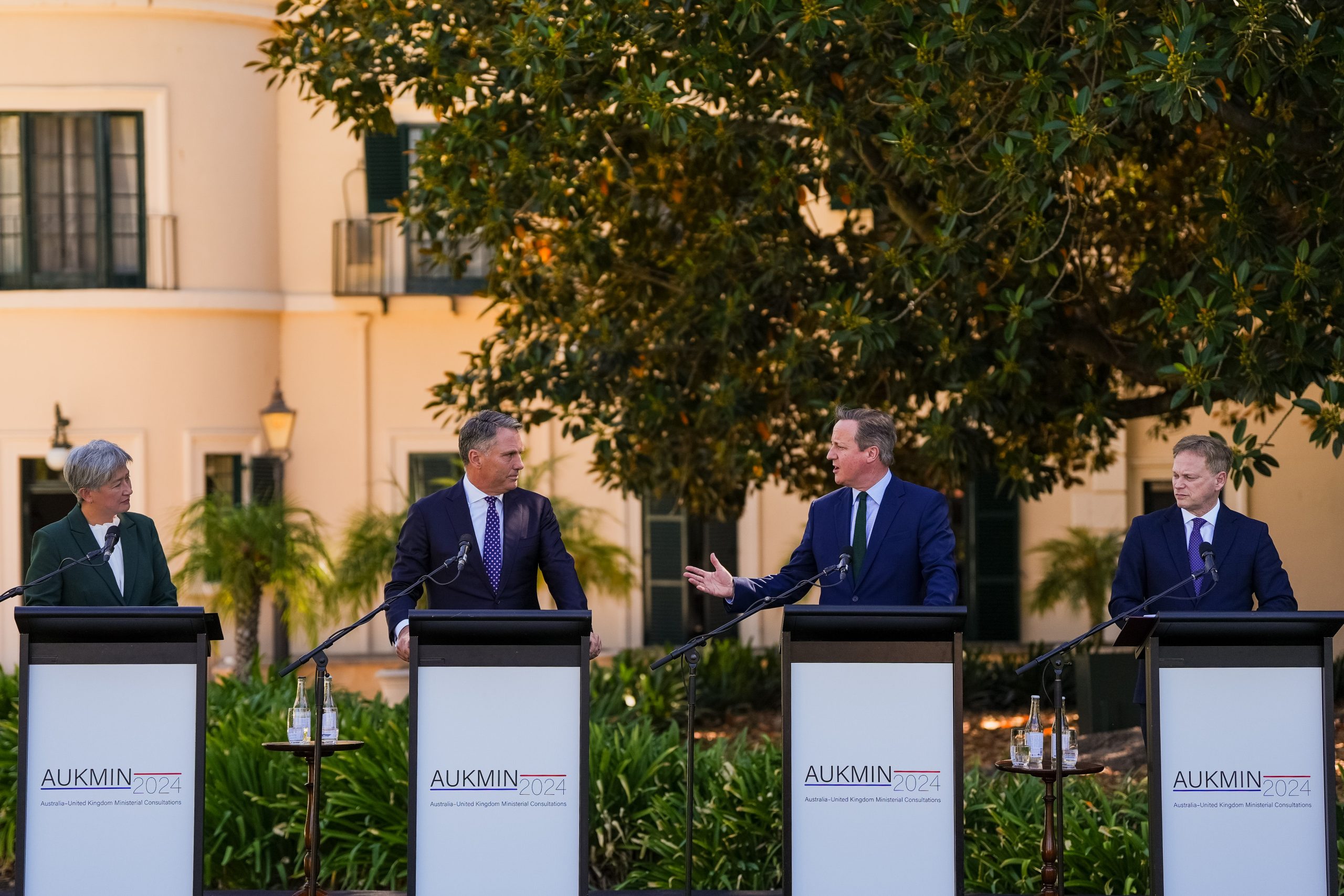 Foreign Secretary visits Australia