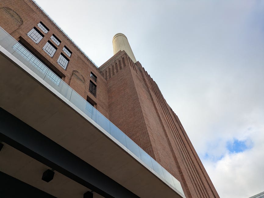 Building Low-Latency Adaptive Autonomy for Edge Computing