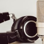 <h1>Cloud-Native Post-von Neumann Computing: The New Frontier of Biotechnology</h1> Close-up of a high-quality studio microphone paired with headphones, essential for recording.