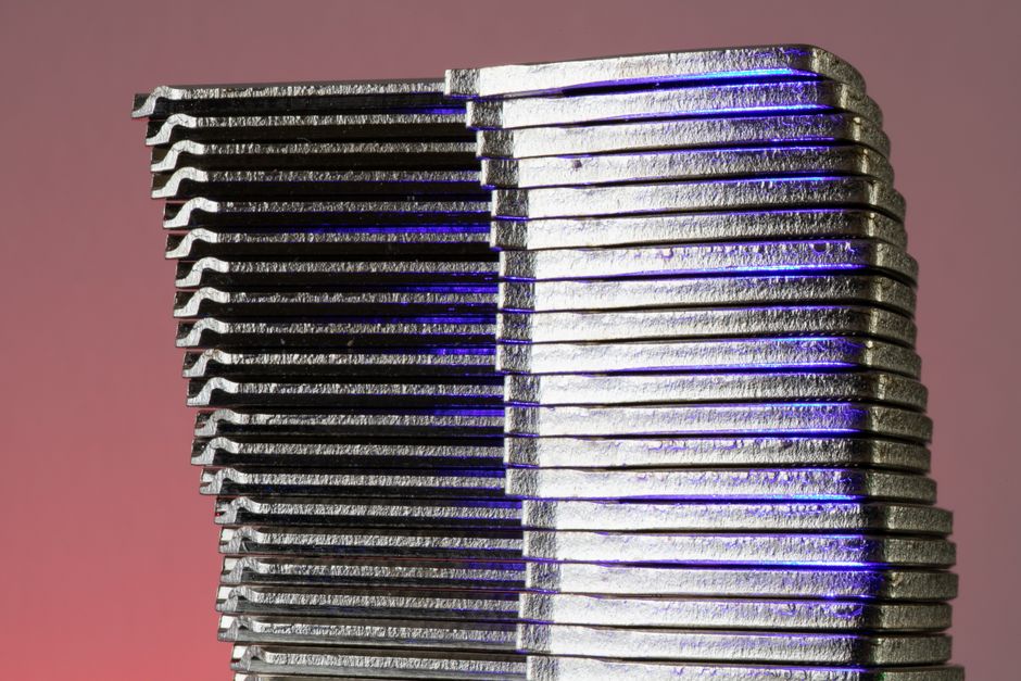 Robust AI for Materials Discovery: Solving Distribution Shift